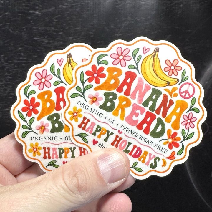 Banana Bread: Scalloped die-cut sticker